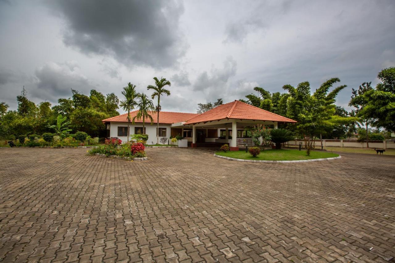 Kstdc Hotel Mayura Yagachi, Belur Belur  Eksteriør bilde